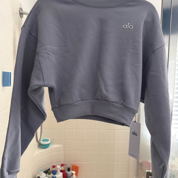 Alo cropped accolade winter frost NWT SIZE small - Picture 3 of 3